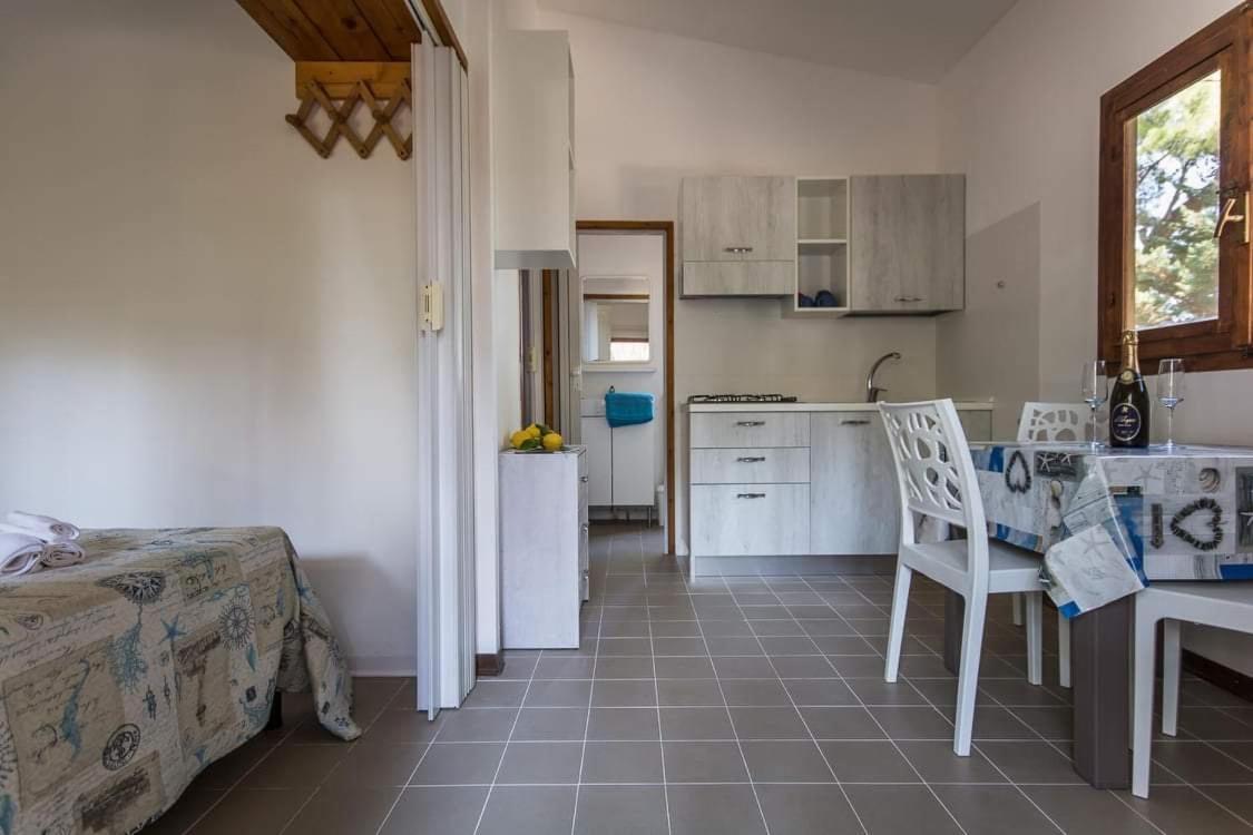 Camping Villaggio Internazionale San Menaio Buitenkant foto