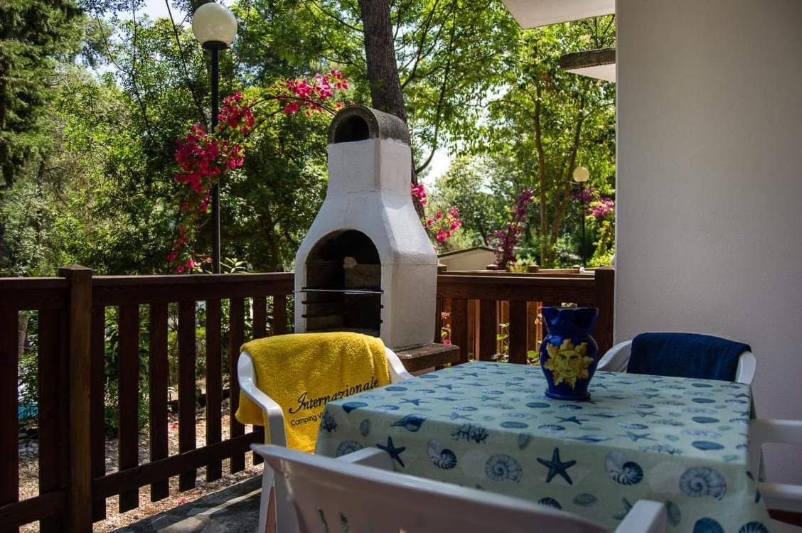 Camping Villaggio Internazionale San Menaio Buitenkant foto