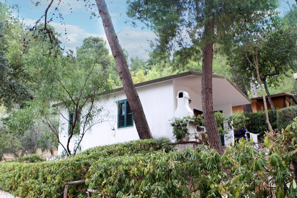 Camping Villaggio Internazionale San Menaio Buitenkant foto